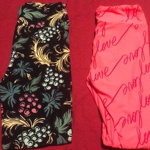 2 pair of lularoe leggings